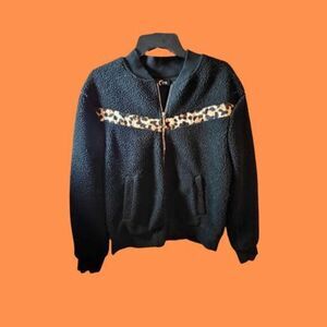 Zyia‎ Active Sherpa Black Jacket with Leopard Stripe Size L